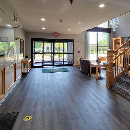 Quality Inn & Suites Quantico Stafford Eksteriør bilde