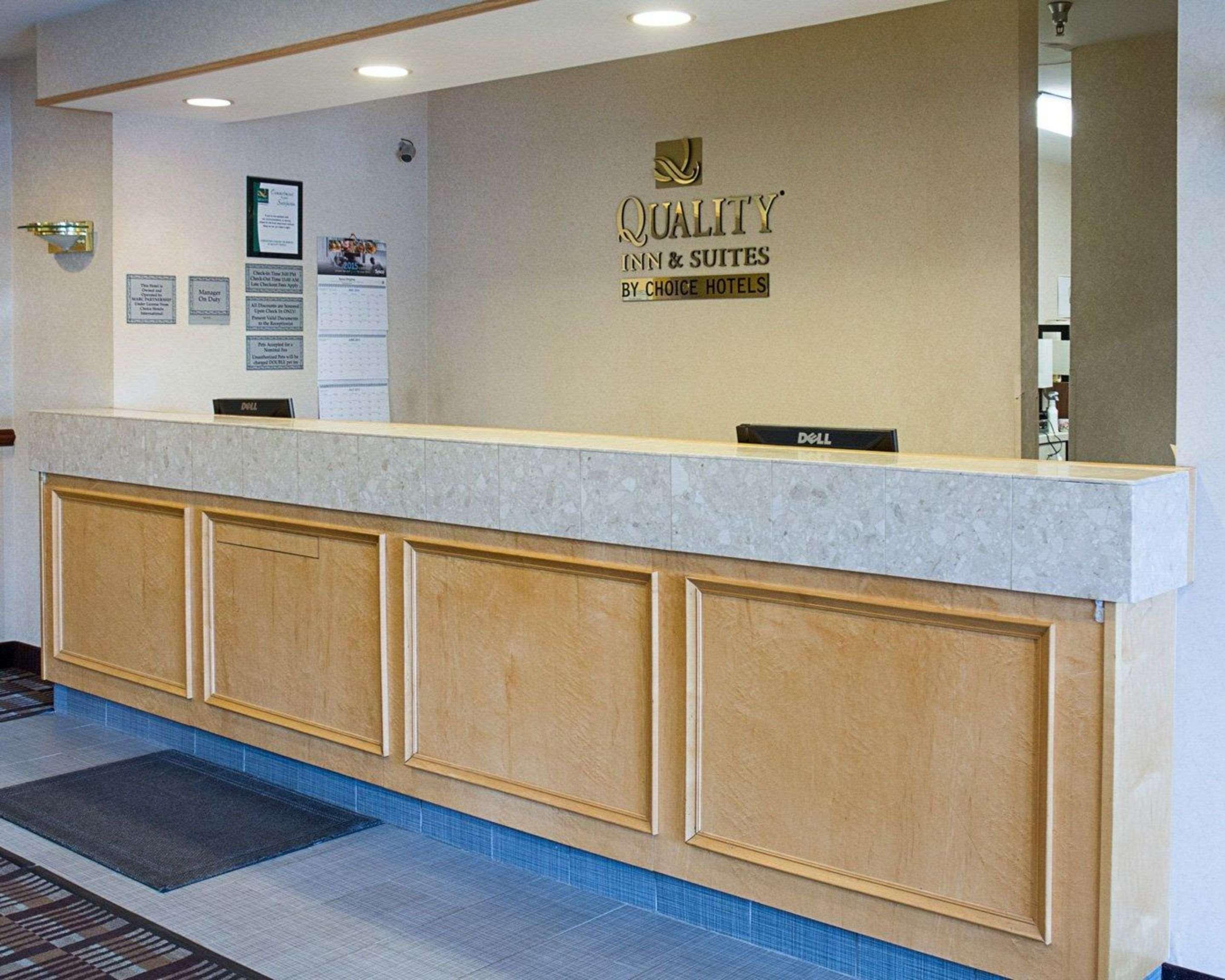 Quality Inn & Suites Quantico Stafford Eksteriør bilde