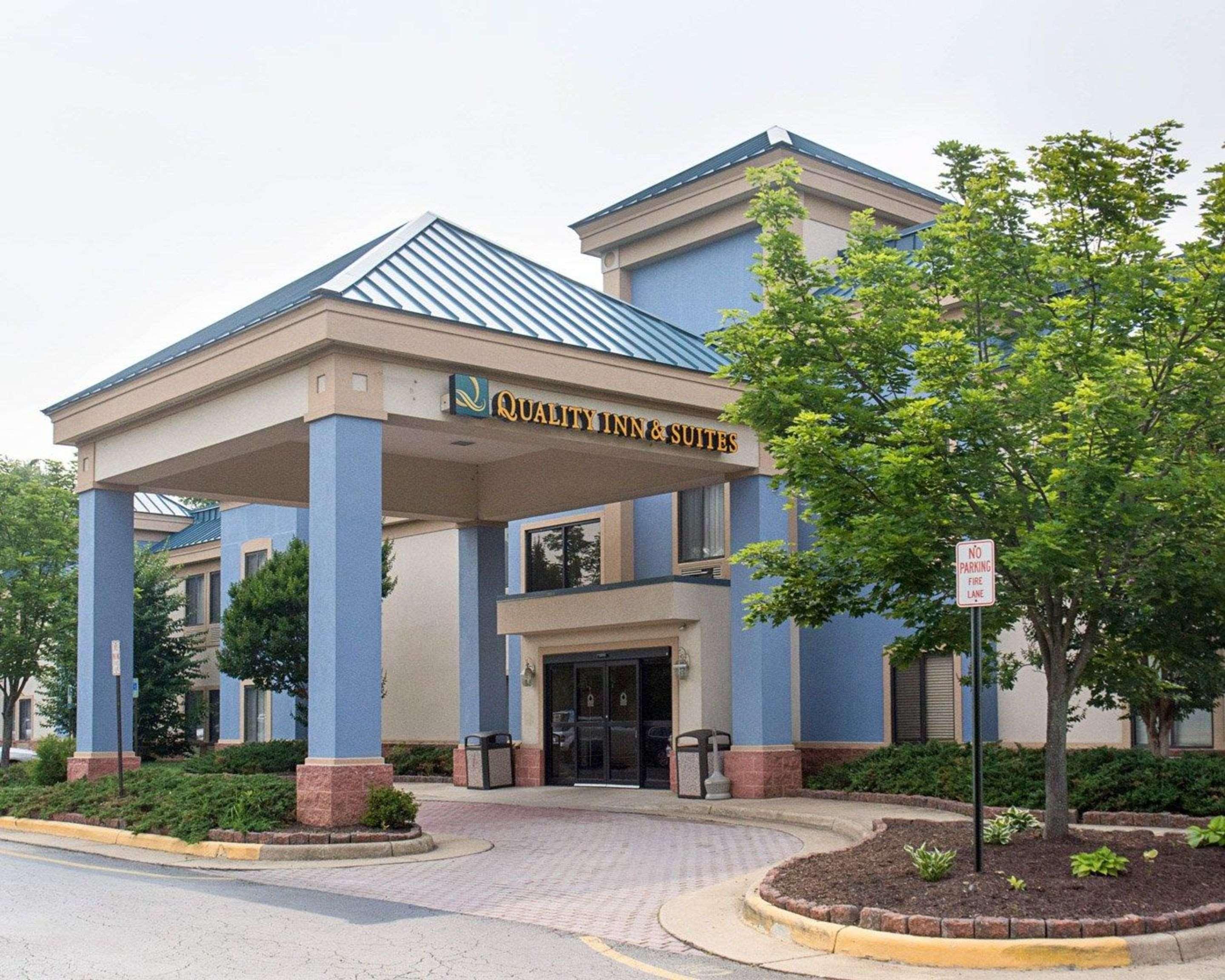 Quality Inn & Suites Quantico Stafford Eksteriør bilde