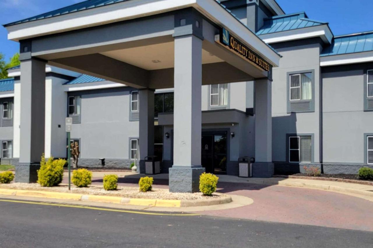 Quality Inn & Suites Quantico Stafford Eksteriør bilde