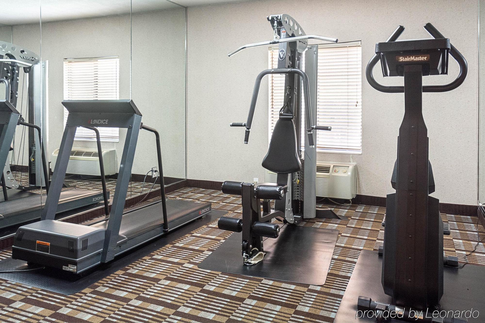 Quality Inn & Suites Quantico Stafford Eksteriør bilde